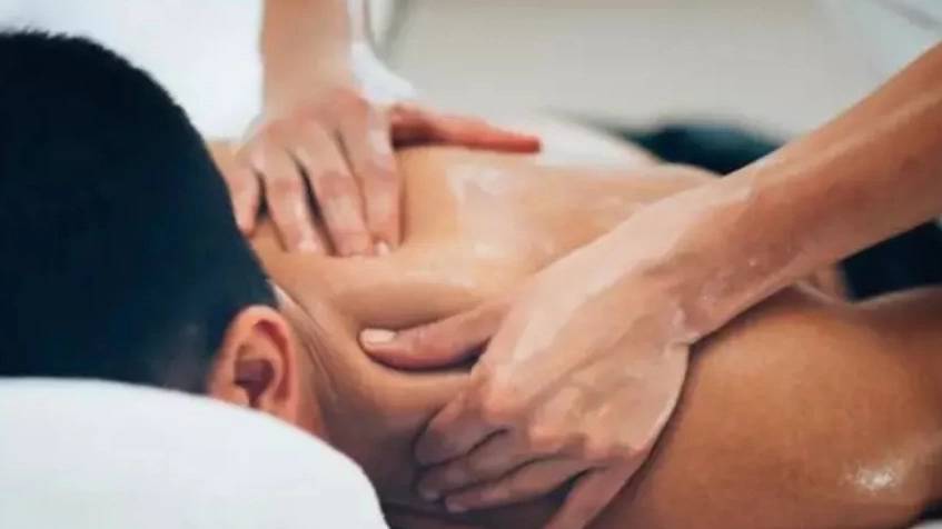 ماساژ درمانی ملل، مرکز سنگ درمانی در بندرعباس